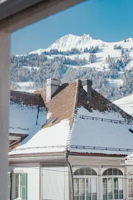 Ein allgemeiner Bergblick oder ein Berglick von der Ferienwohnung aus