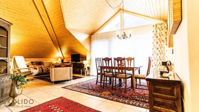 Ein Sitzbereich in der Unterkunft Holidayapartment Kirchweg, Glis