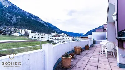 Ein allgemeiner Bergblick oder ein Berglick von der Ferienwohnung aus