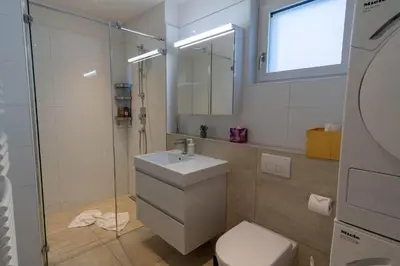 Ein Badezimmer in der Unterkunft Interlaken Peak View