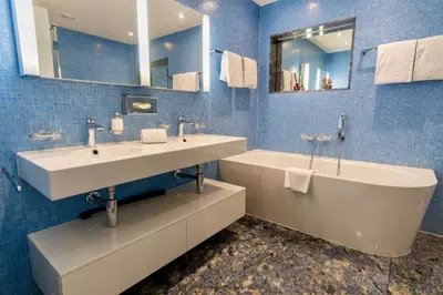 Ein Badezimmer in der Unterkunft Interlaken Mountain View