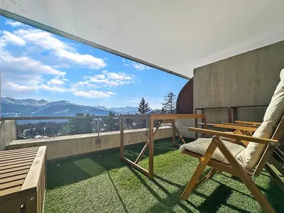 Ein allgemeiner Bergblick oder ein Berglick von der Ferienwohnung aus