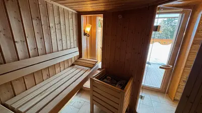 Ein Sitzbereich in der Unterkunft Romantic Alpine Retreat in Crans-Montana