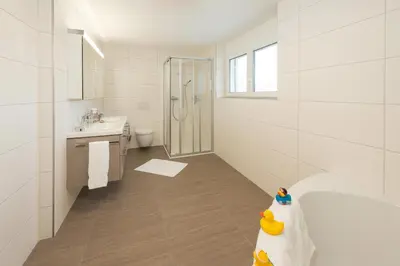 Ein Badezimmer in der Unterkunft Millegga Grächen