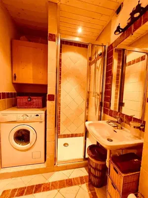 Ein Badezimmer in der Unterkunft Appartement complet dans le centre de Crans-Montana