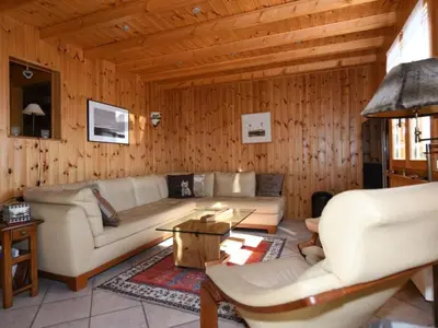 Ein Sitzbereich in der Unterkunft Holiday Home Chalet Mein Traum by Interhome