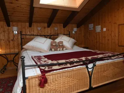 Ein Bett oder Betten in einem Zimmer der Unterkunft Holiday Home Chalet Mein Traum by Interhome