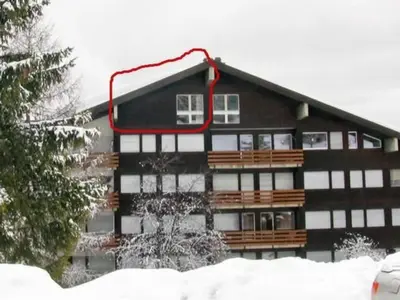 Das Gebäude in dem sich die Ferienwohnung befindet
