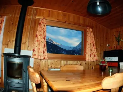 TV/Unterhaltungsangebot in der Unterkunft Apartment Base Camp Evolène by Interhome