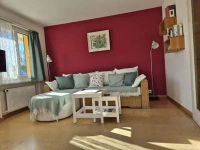 Ein Sitzbereich in der Unterkunft Apartment Chalet Aebnit by Interhome