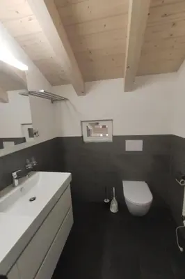 Ein Badezimmer in der Unterkunft Apartment Alpen Vista by Interhome