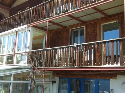 Ein Balkon oder eine Terrasse in der Unterkunft Apartment Berg- und Seeblick by Interhome