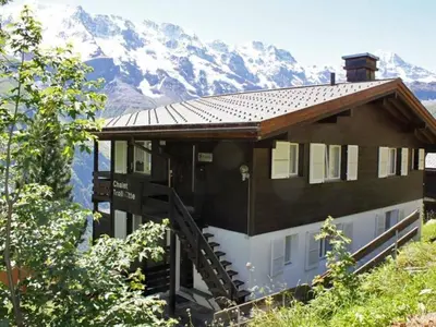 Ein allgemeiner Bergblick oder ein Berglick von der Ferienwohnung aus