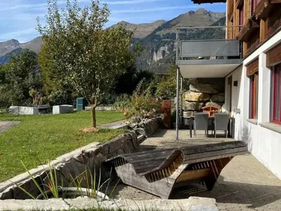 Ein allgemeiner Bergblick oder ein Berglick von der Ferienwohnung aus