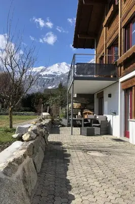 Ein allgemeiner Bergblick oder ein Berglick von der Ferienwohnung aus