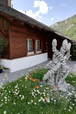 Ein allgemeiner Bergblick oder ein Berglick von der Ferienwohnung aus