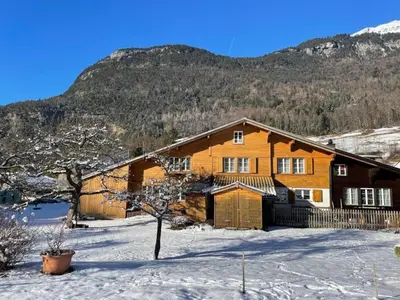Ein allgemeiner Bergblick oder ein Berglick von der Ferienwohnung aus