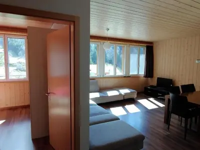 Ein Sitzbereich in der Unterkunft Apartment Wohnung mit 3 Schlafzimmern “Wylerdümen” by Interhome