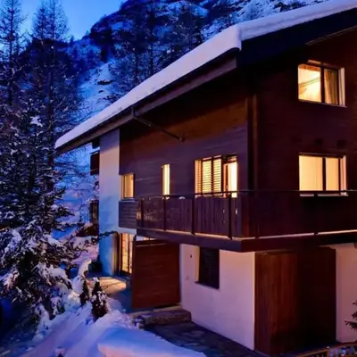 Holiday Home Freistehendens Chalet Zen Zermatt an bester Lage by Interhome