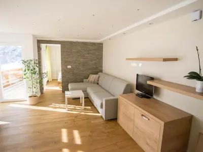 Ein Sitzbereich in der Unterkunft Apartment HAus Cristal Whg 61 by Interhome