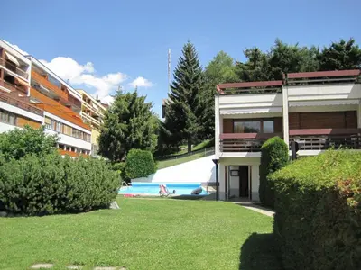 Das Gebäude in dem sich die Ferienwohnung befindet