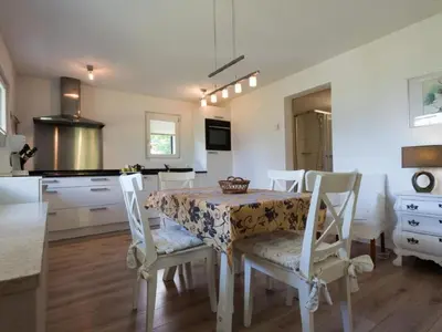 Küche/Küchenzeile in der Unterkunft Apartment Chalet Lara by Interhome