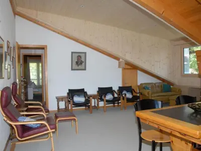 Ein Sitzbereich in der Unterkunft Apartment Myrrena 6-Bett-Wohnung by Interhome