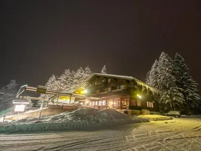 Apartment Steinadler by Interhome im Winter