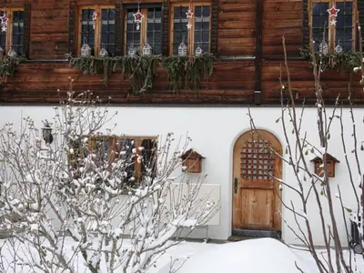 Apartment Haus Brog by Interhome im Winter