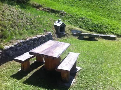 Ein Garten an der Unterkunft Holiday Home Chalet Marnelia by Interhome