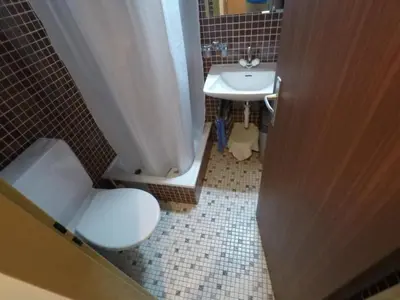 Ein Badezimmer in der Unterkunft Apartment Gentiana Haus B by Interhome