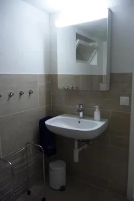 Ein Badezimmer in der Unterkunft Apartment Saturn by Interhome