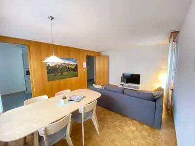 TV/Unterhaltungsangebot in der Unterkunft Apartment Rothornstrasse 21 by Interhome