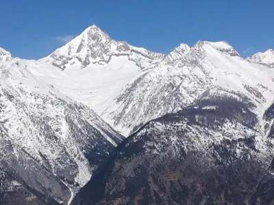 Ein allgemeiner Bergblick oder ein Berglick von der Ferienwohnung aus