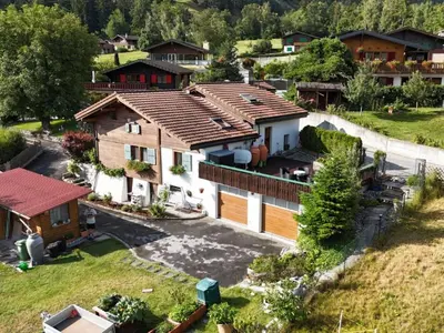 Das Gebäude in dem sich die Ferienwohnung befindet