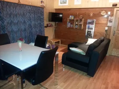 TV/Unterhaltungsangebot in der Unterkunft Apartment Maria Magdalena 2-Bett-Dachwohnung by Interhome