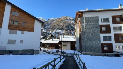 Ein allgemeiner Bergblick oder ein Berglick von der Ferienwohnung aus