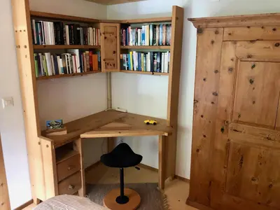Die Bibliothek in der Ferienwohnung