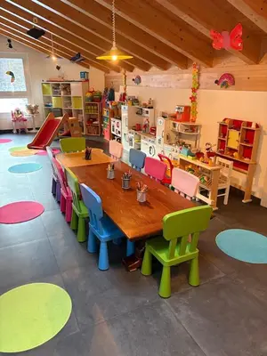 Ein Restaurant oder anderes Speiselokal in der Unterkunft Nicht Daheim und doch Zuhause