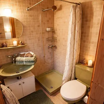 Ein Badezimmer in der Unterkunft Chalet Le Petit Nid - Crans Montana