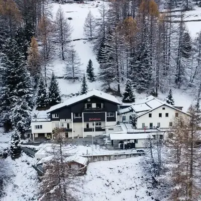 Private Whole-Hotel in Saas-Fee 360 Alpine Views Sauna & Hot Tub