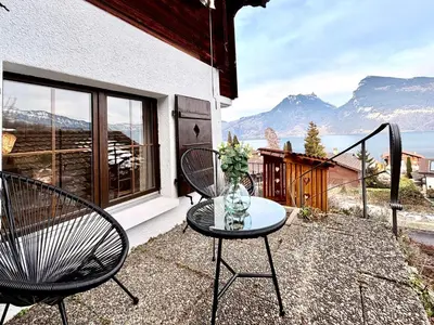 Ein allgemeiner Bergblick oder ein Berglick von der Ferienwohnung aus