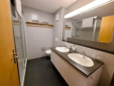 Ein Badezimmer in der Unterkunft Chalet Valentine
