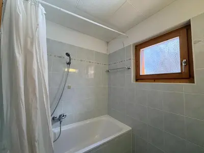 Ein Badezimmer in der Unterkunft Fontannets 001 COSY & MOUNTAIN chalet 10 pers
