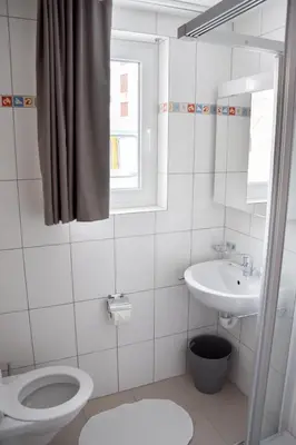 Ein Badezimmer in der Unterkunft Haus Amasaas