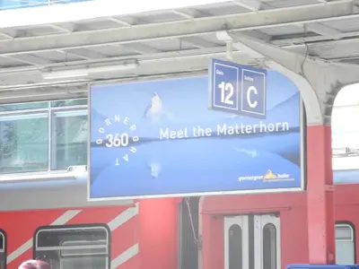 Ein Zertifikat, Auszeichnung, Logo oder anderes Dokument, das in der Unterkunft Brig City Apartment ausgestellt ist