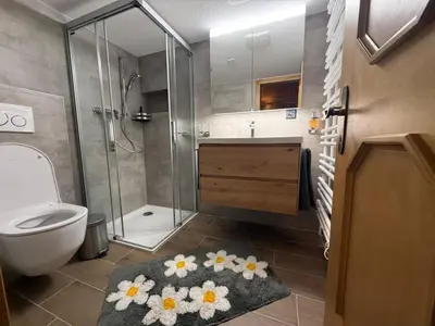 Ein Badezimmer in der Unterkunft Apartment Talblick by Interhome