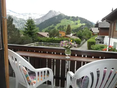 Ein allgemeiner Bergblick oder ein Berglick von der Ferienwohnung aus