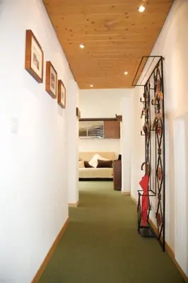 Ein Bett oder Betten in einem Zimmer der Unterkunft Apartment Pony 4-Bettwohnung by Interhome