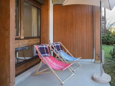 Ein Garten an der Unterkunft Apartment Primula Apt- B by Interhome